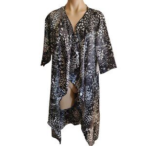 Lularoe Womens Shirley Kimono Size Small Black and White Animal Floral Print
